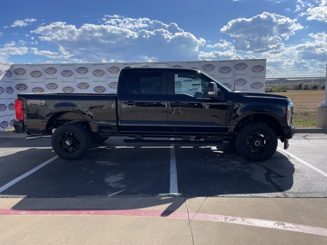 2026 Ford F-250 Super Duty XL's photo