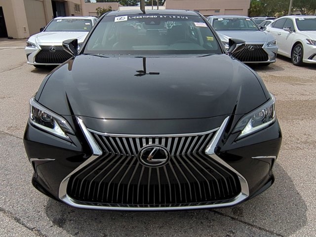 2019 Lexus ES 350 photo 9