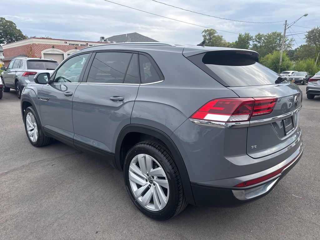 2022 Volkswagen Atlas Cross Sport SE Technology photo 5