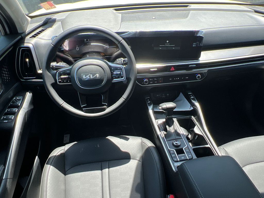 2025 Kia Sorento S photo 19