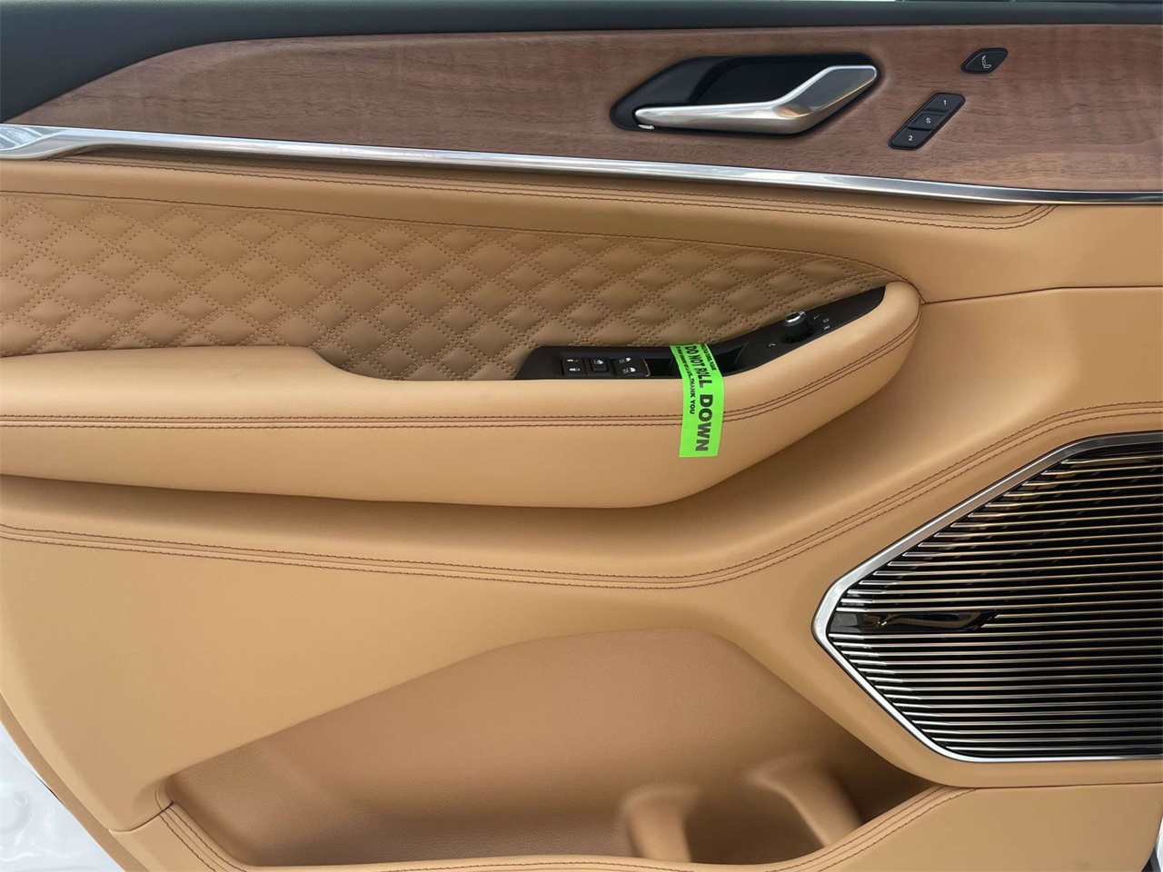 2025 Jeep Grand Cherokee Summit Reserve photo 15