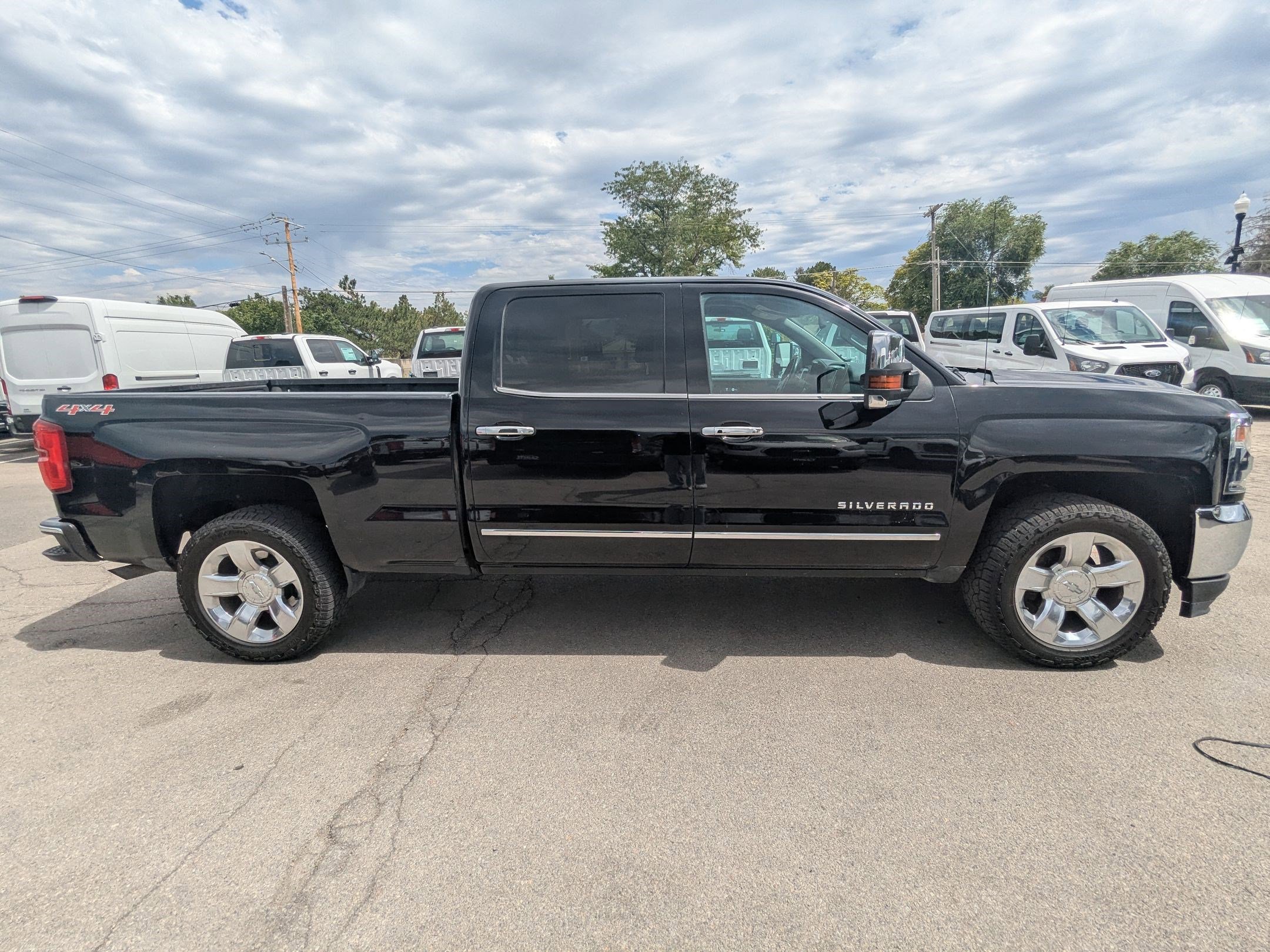 2017 Chevrolet Silverado 1500 LTZ photo 2