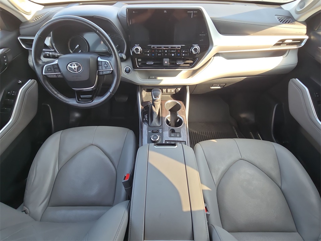 2020 Toyota Highlander Platinum photo 31