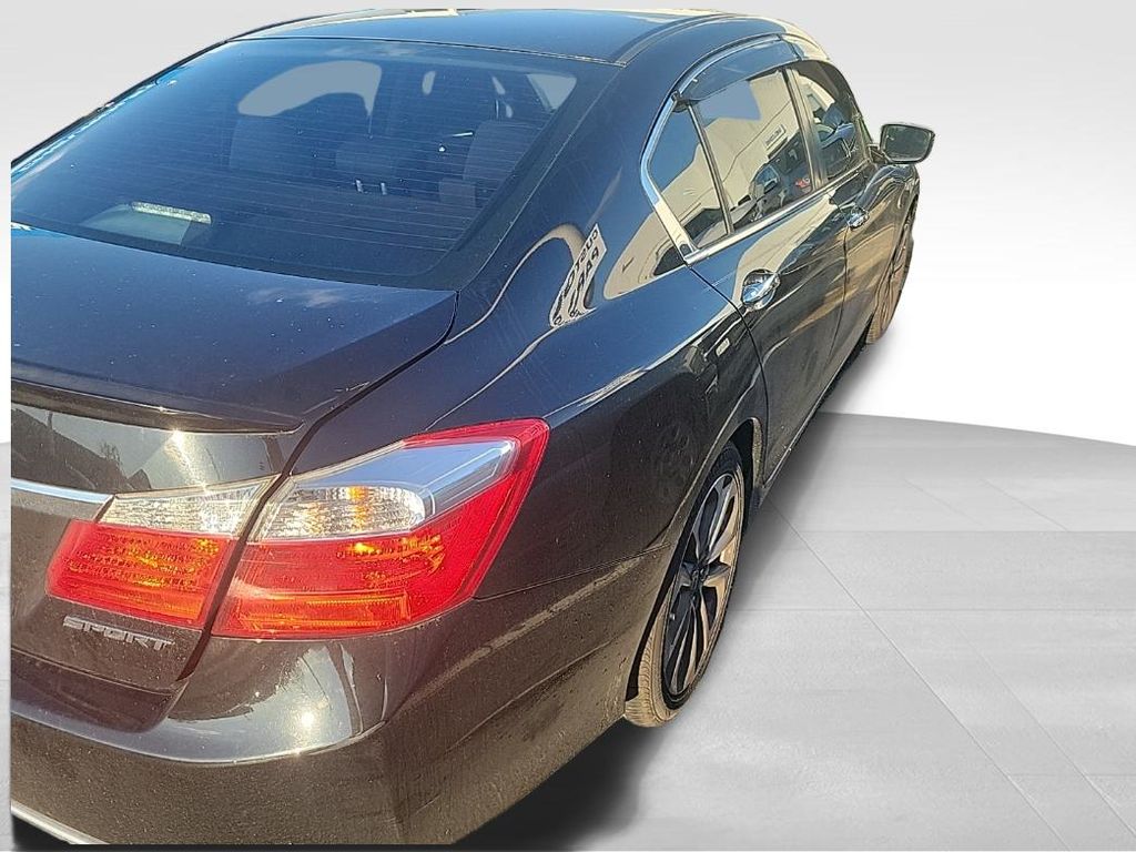 2015 Honda Accord Sport photo 2