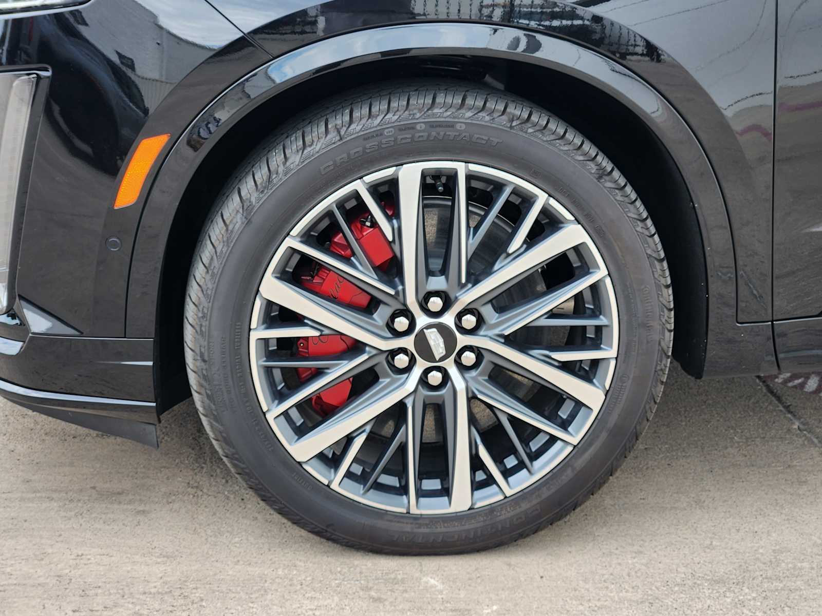 2025 Cadillac XT5 Sport photo 5