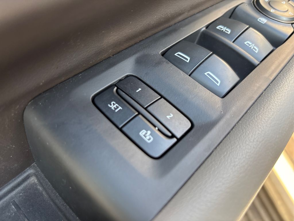 2021 Chevrolet Tahoe LT photo 20