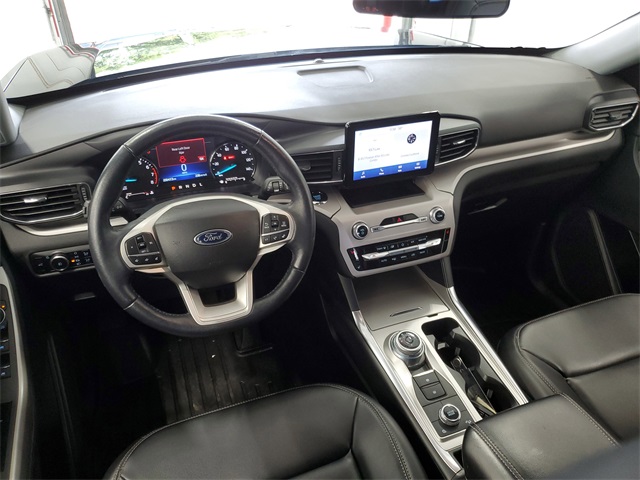 2023 Ford Explorer XLT photo 19