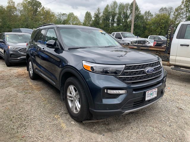 2023 Ford Explorer XLT photo 2