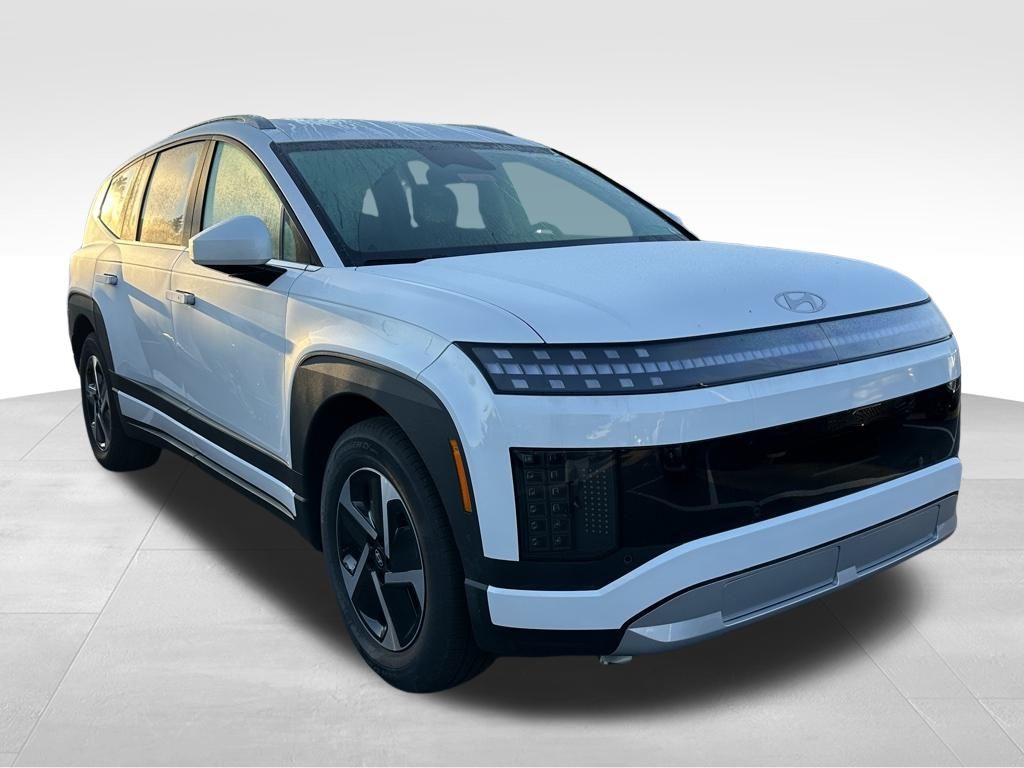 2026 Hyundai Ioniq SE photo 3