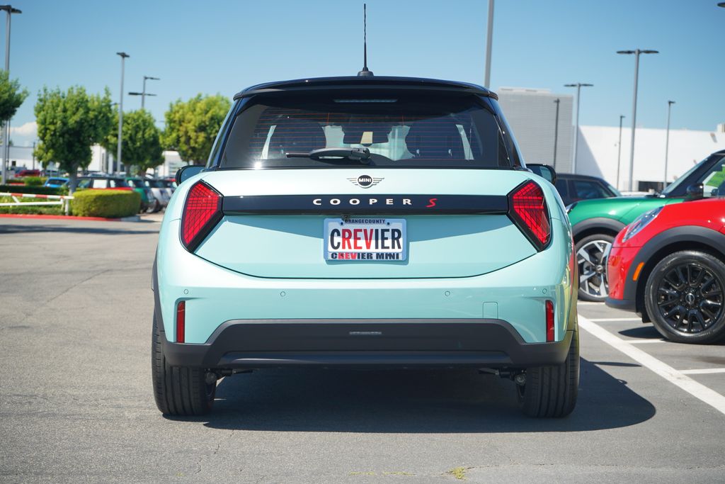 2026 Mini Cooper Hardtop S 2 Door Iconic photo 3