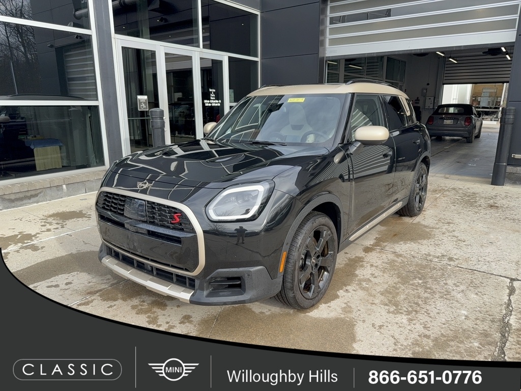 2025 MINI Countryman S's photo