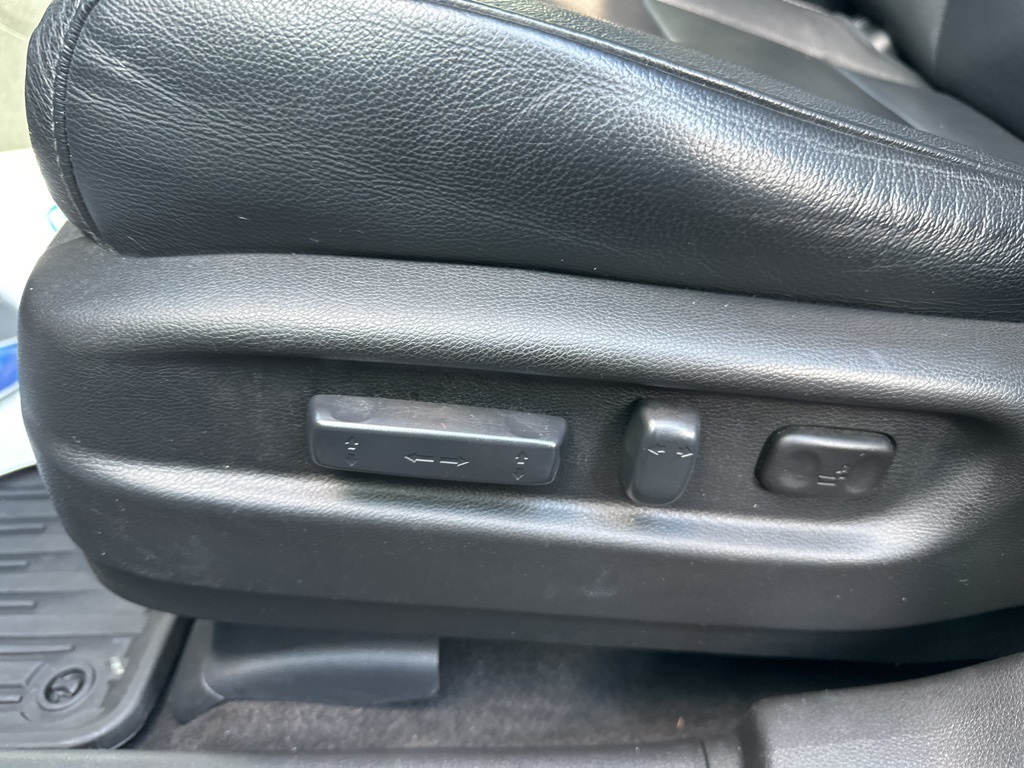 2016 Honda Pilot EX-L photo 23