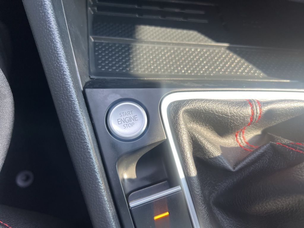 2025 Volkswagen Jetta GLI 2.0T Autobahn photo 46