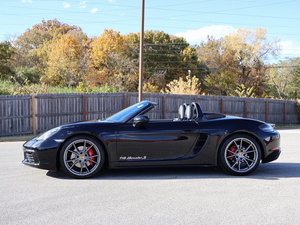 Used 2019 Porsche 718 GTS with VIN WP0CB2A8XKS229042 for sale in Kansas City