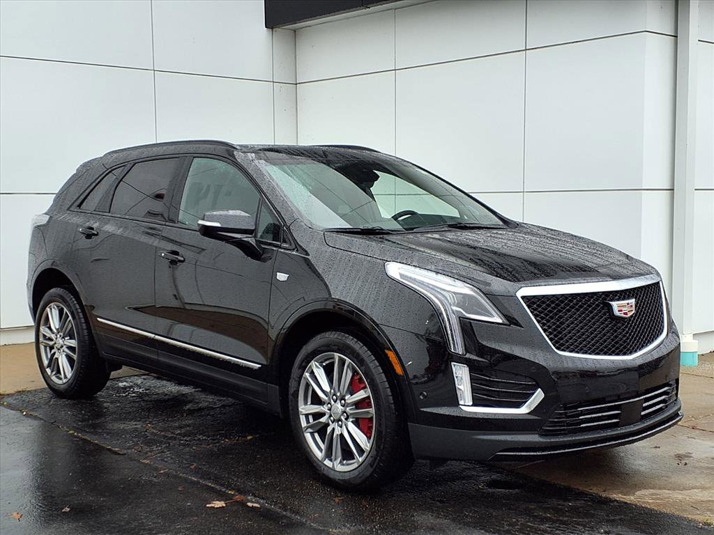 2026 Cadillac XT5 Sport's photo