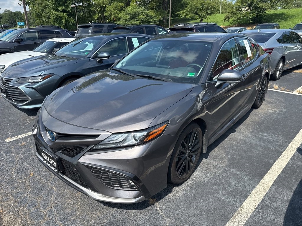 2022 Toyota Camry Hybrid XSE photo 4