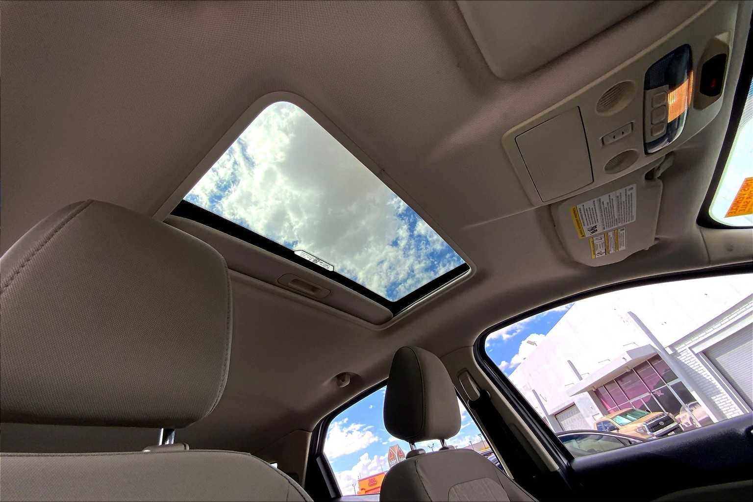 2020 Ford EcoSport SE photo 12