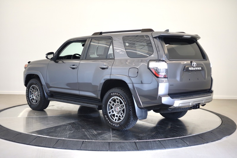 2019 Toyota 4Runner TRD Off-Road Premium photo 2