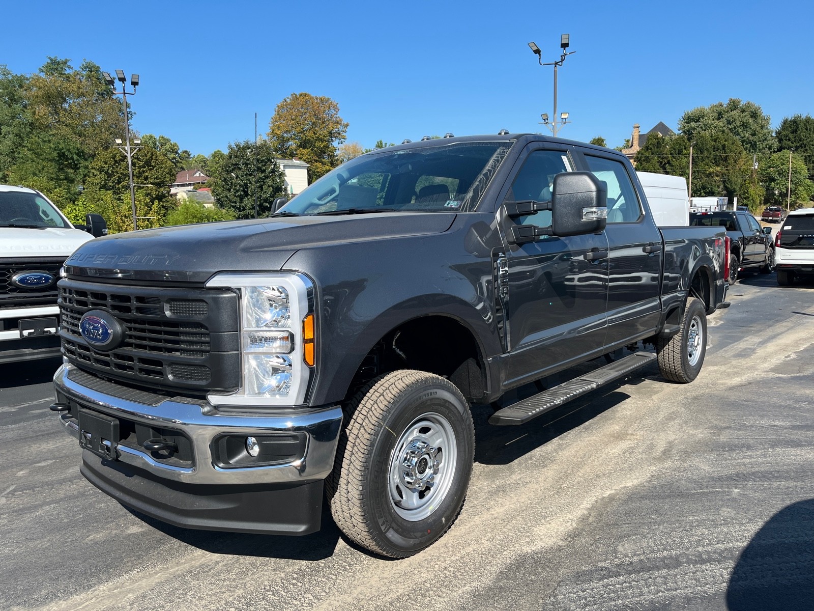 2026 Ford F-250 Super Duty XL's photo