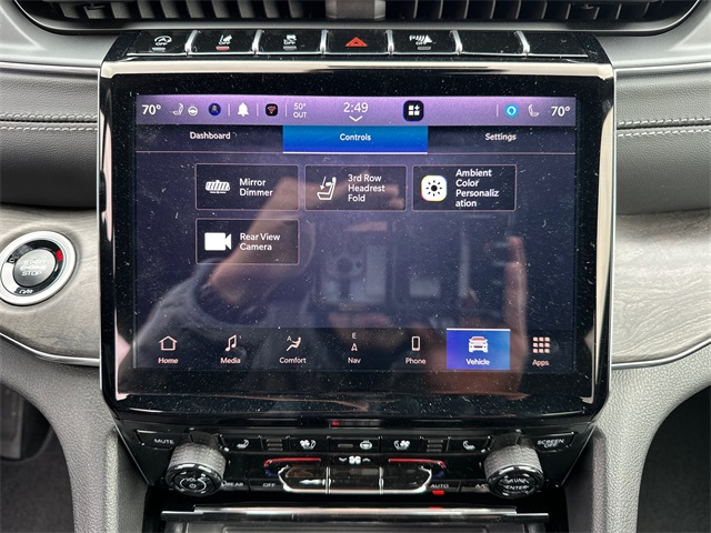 2025 Jeep Grand Cherokee Overland photo 30