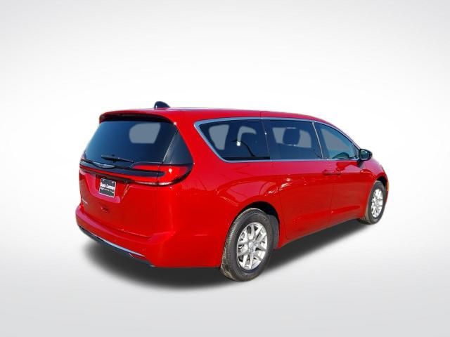 2026 Chrysler Pacifica photo 20