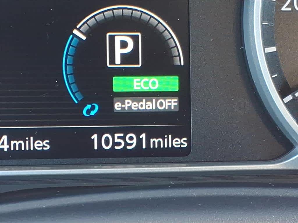2024 Nissan Leaf SV Plus photo 25
