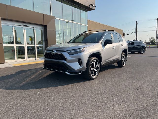 2025 Toyota RAV4 Hybrid XSE photo 3