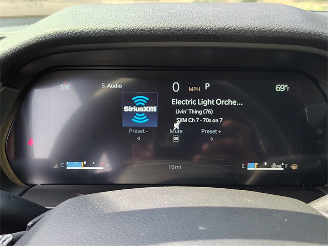 2025 Jeep Grand Cherokee Laredo Altitude photo 15