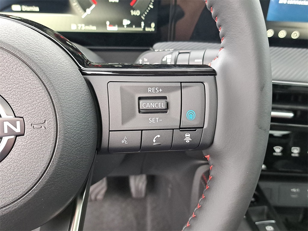 2026 Nissan Kicks SR photo 24