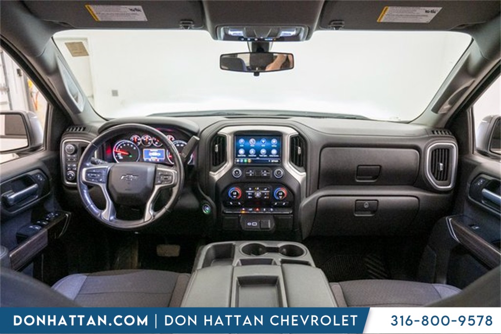 2020 Chevrolet Silverado 1500 RST photo 3