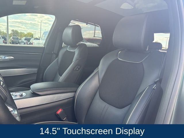 2024 Genesis GV70 2.5T Sport Prestige photo 11