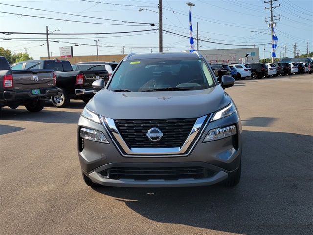 2022 Nissan Rogue SV photo 5