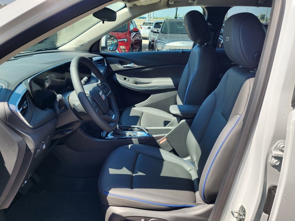 2026 Buick Encore GX Sport Touring photo 13