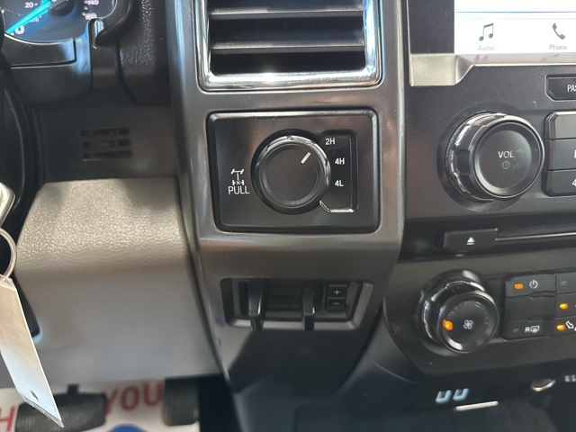 2018 Ford F-350 XLT photo 20