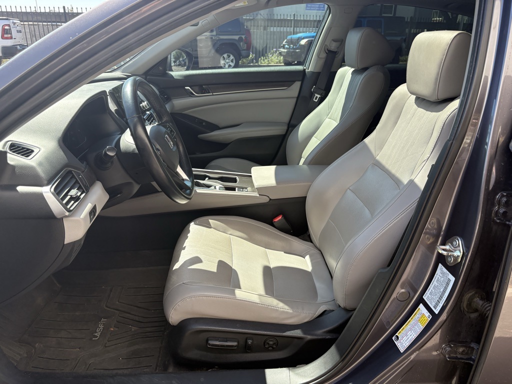 2018 Honda Accord EX-L photo 6