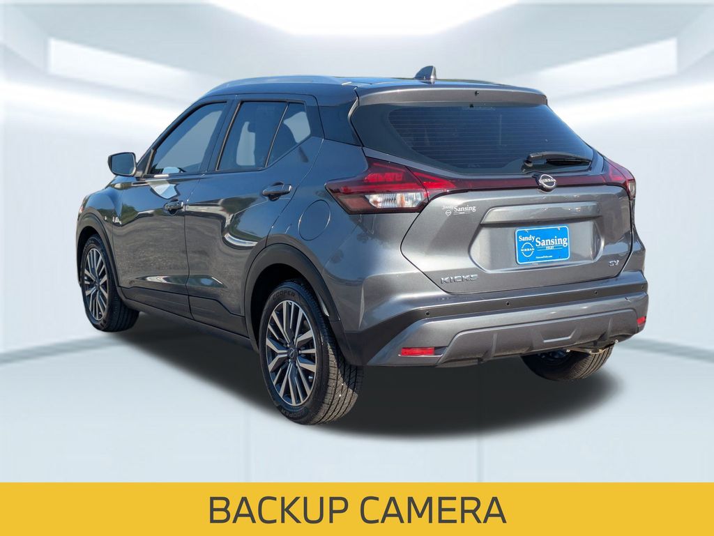 2023 Nissan Kicks SV photo 2