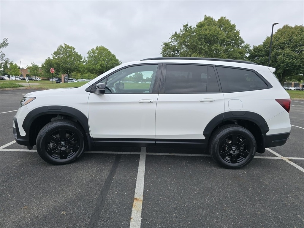 2022 Honda Pilot TrailSport photo 11