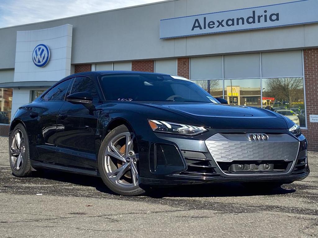 2022 Audi e-tron GT Premium Plus's photo