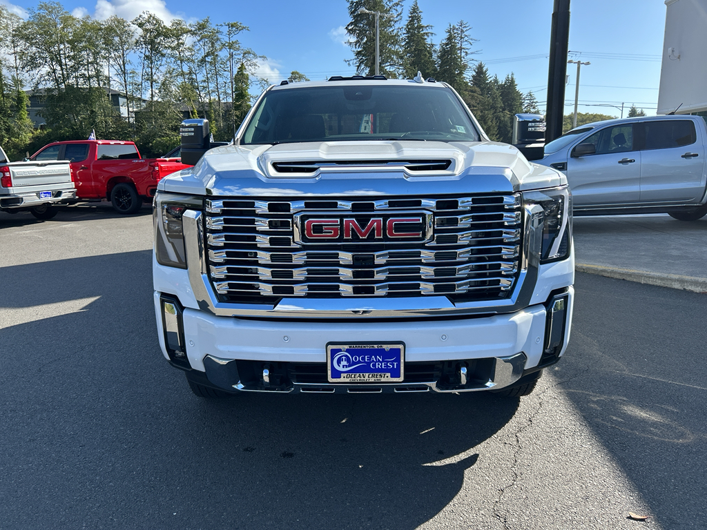 2025 Gmc Sierra 3500 HD Denali photo 3