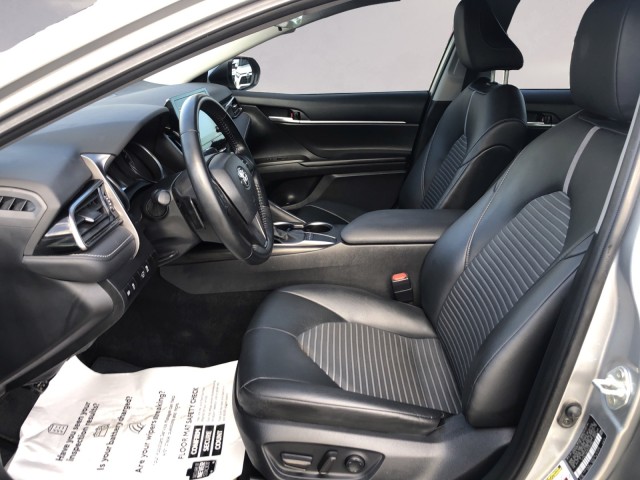 2023 Toyota Camry Hybrid SE photo 9