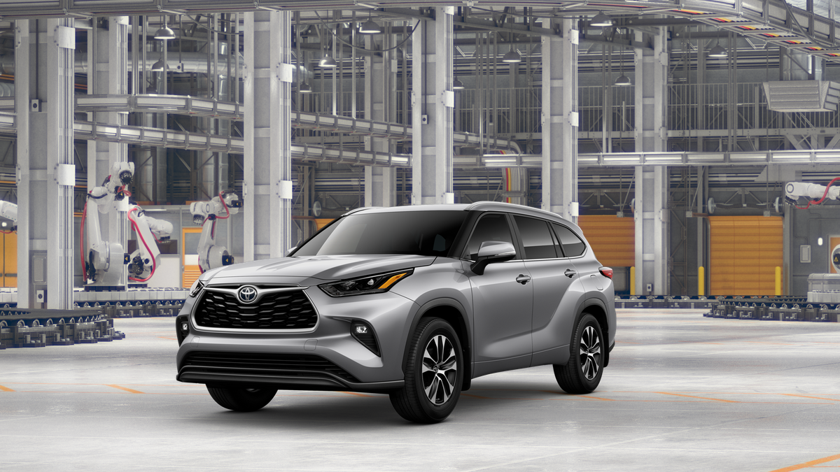 2025 Toyota Highlander XLE's photo