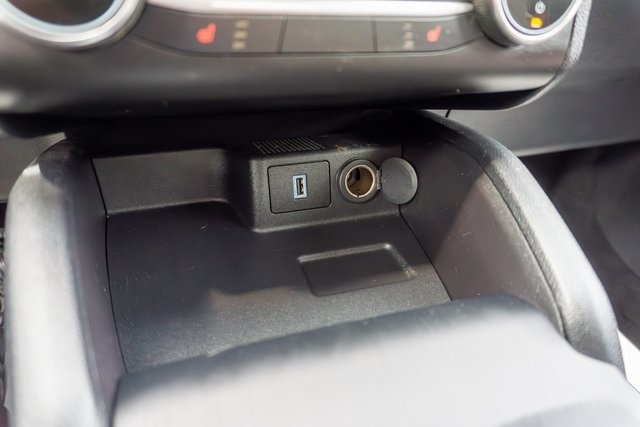 2020 Ford Escape SE photo 21