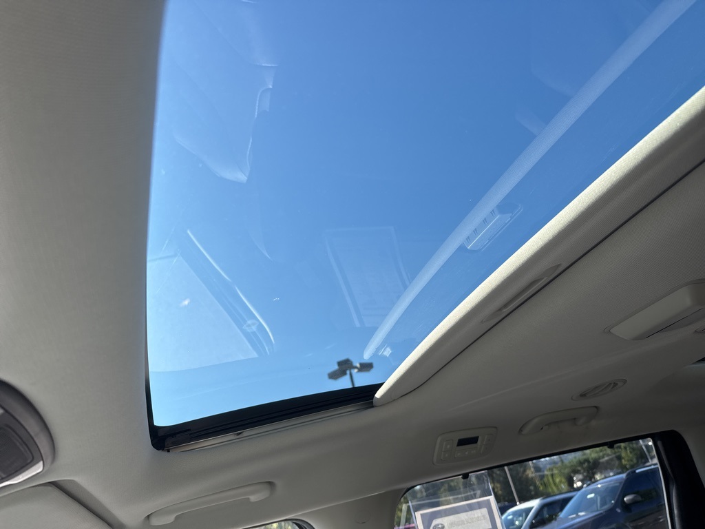2024 Kia Carnival SX Prestige photo 47