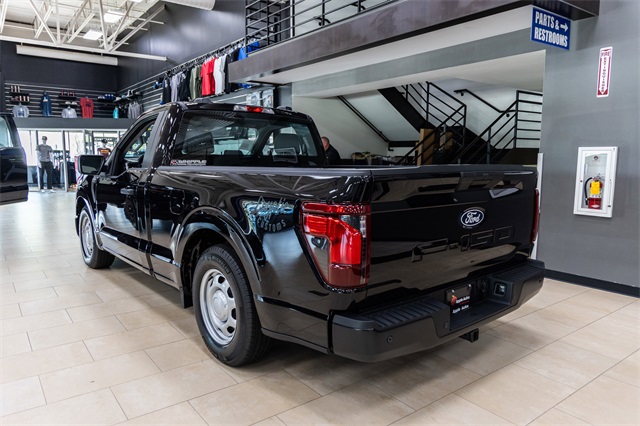 2025 Ford F-150 XL photo 2