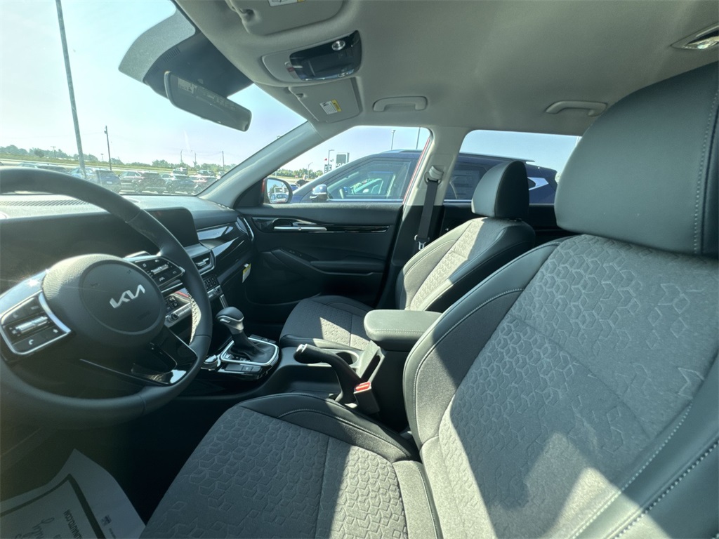 2026 Kia Seltos S photo 10