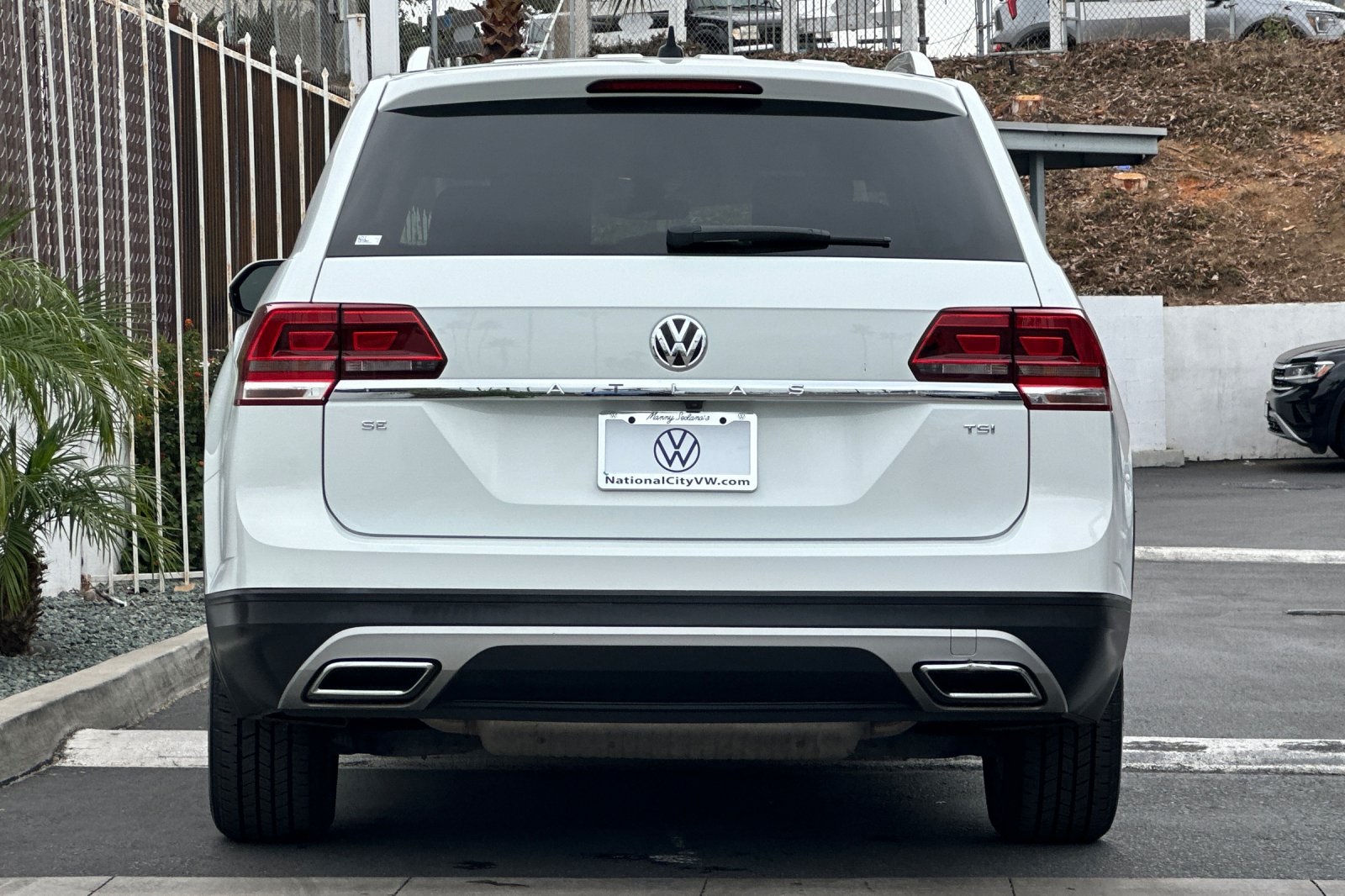 2018 Volkswagen Atlas SE Technology photo 3