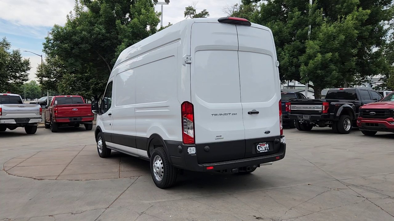 2025 Ford Transit Cargo Van photo 4