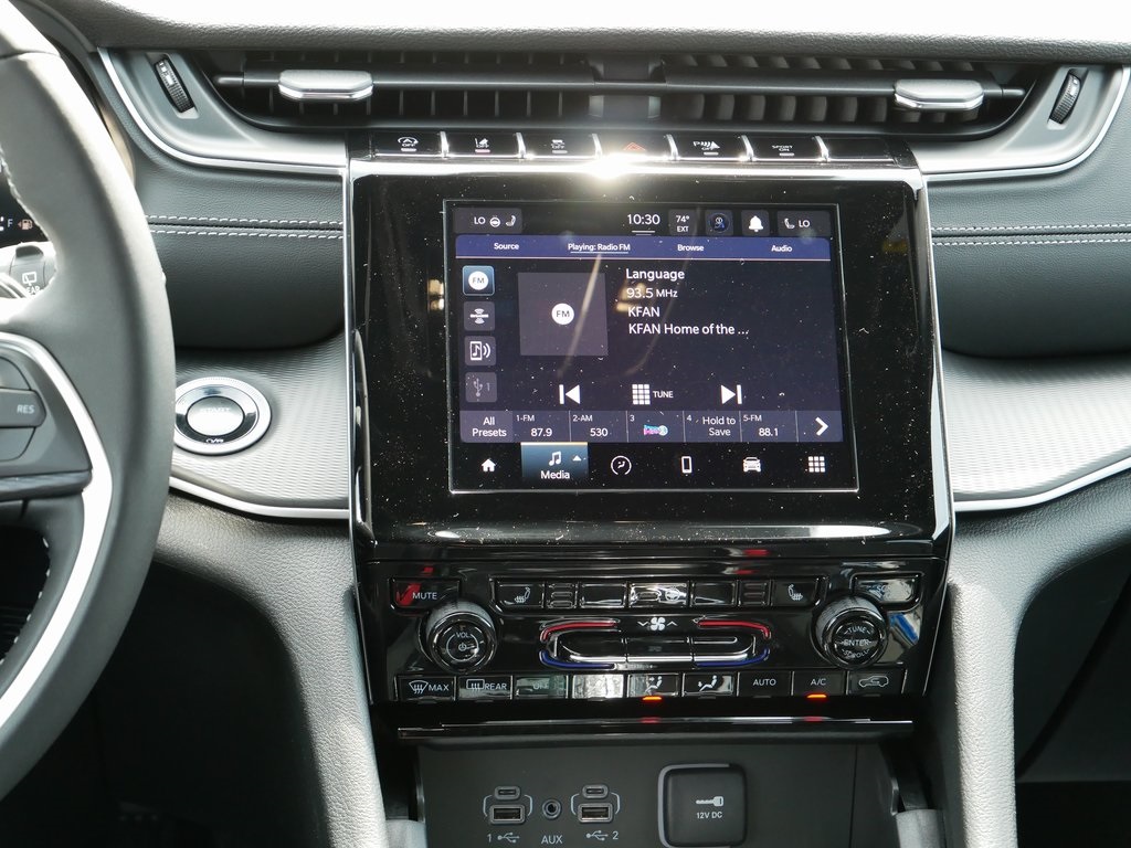 2025 Jeep Grand Cherokee Altitude X photo 10