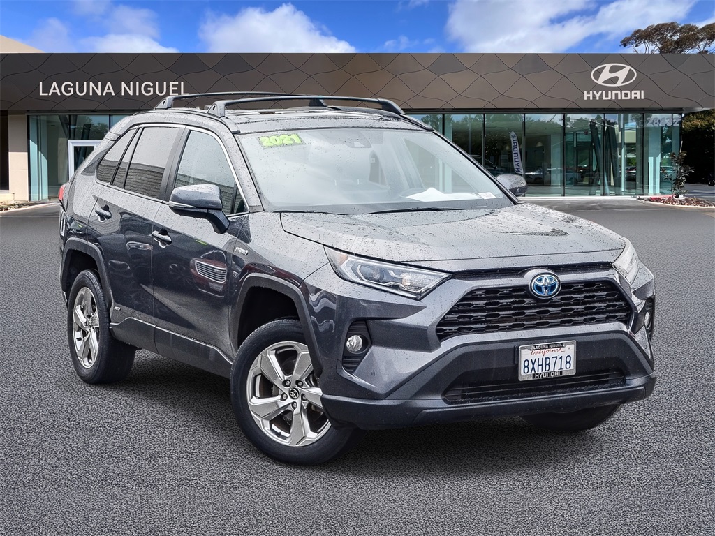 2021 Toyota RAV4 XLE Premium's photo