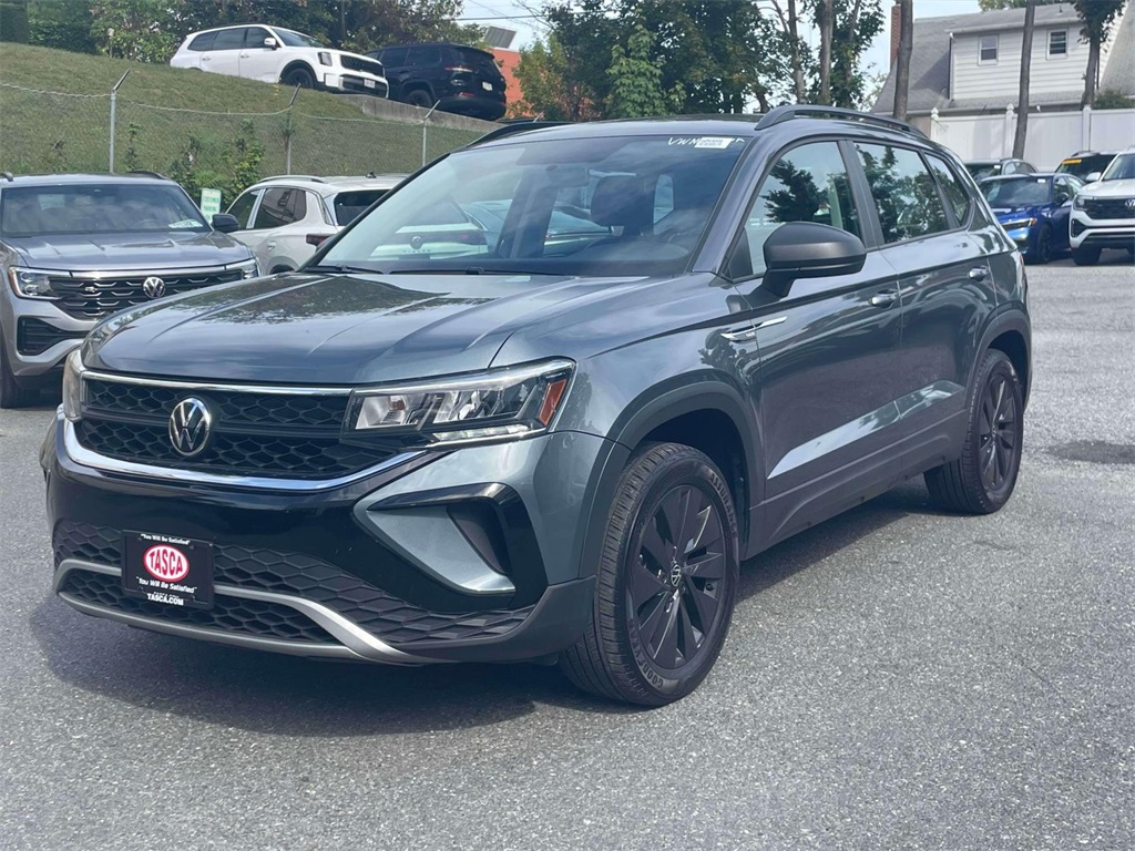 2022 Volkswagen Taos S photo 3
